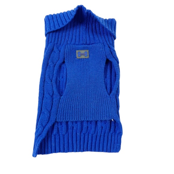 6.5x11” Blue Cable Knit Dog Sweater - Picture 2 of 5